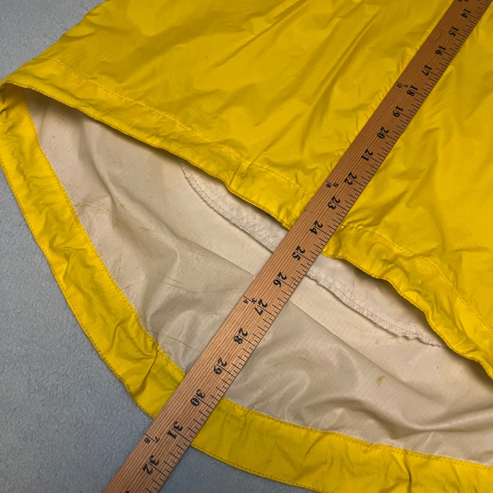 REI bright yellow raincoat (no hood, long in back for rear-end coverage) pockets - Picture 12 of 13